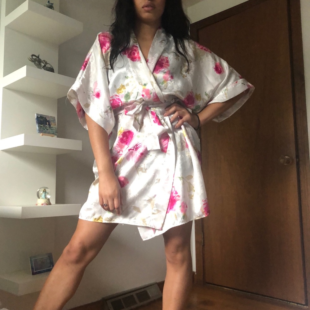 Kimono/Robe - Picture 2 of 4